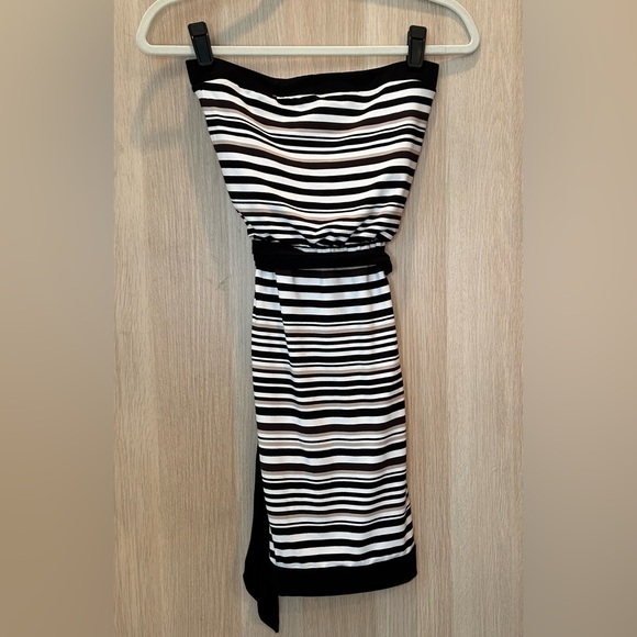 White House Black Market Striped Strapless Stretch Fabric Dress Size XXS - Picture 4 of 11